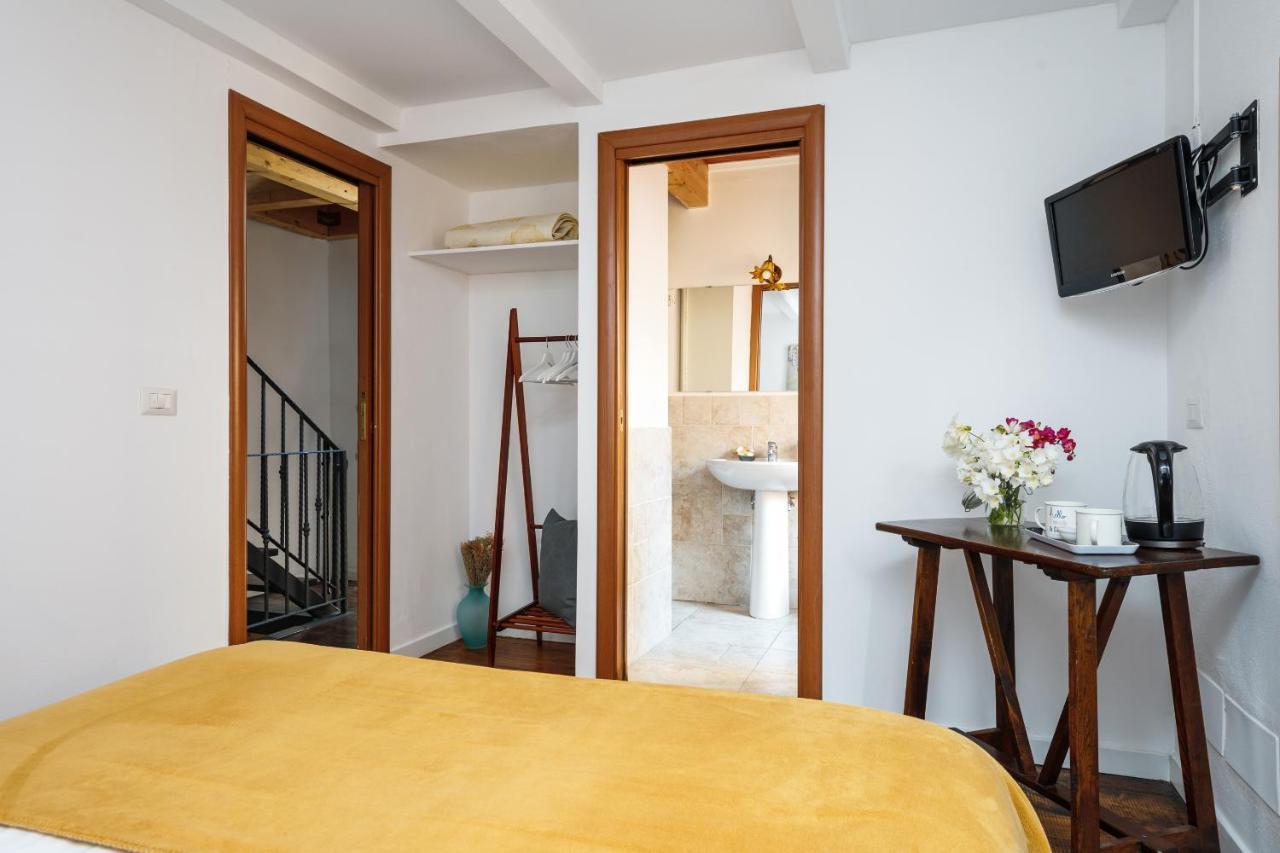 B&B La Corte San Francesco Барі Екстер'єр фото